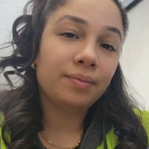 Meet your Posher, Moraima